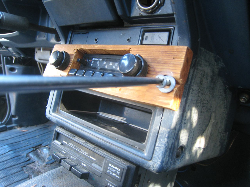 Illustration for article titled Connect An iPod To Your Beater's Theft-Deterring Radio With A Wired FM Modulator